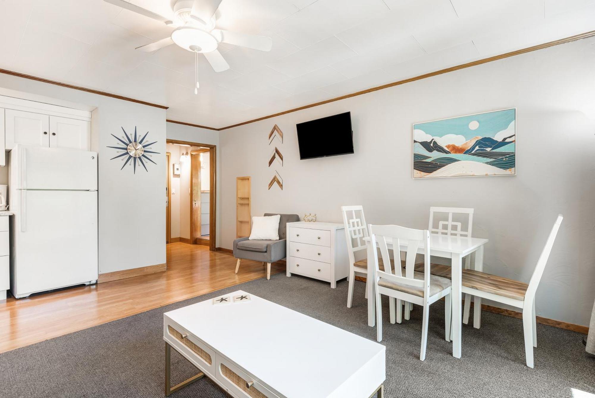 Bend Riverside Condos Near Downtown Bend Room photo