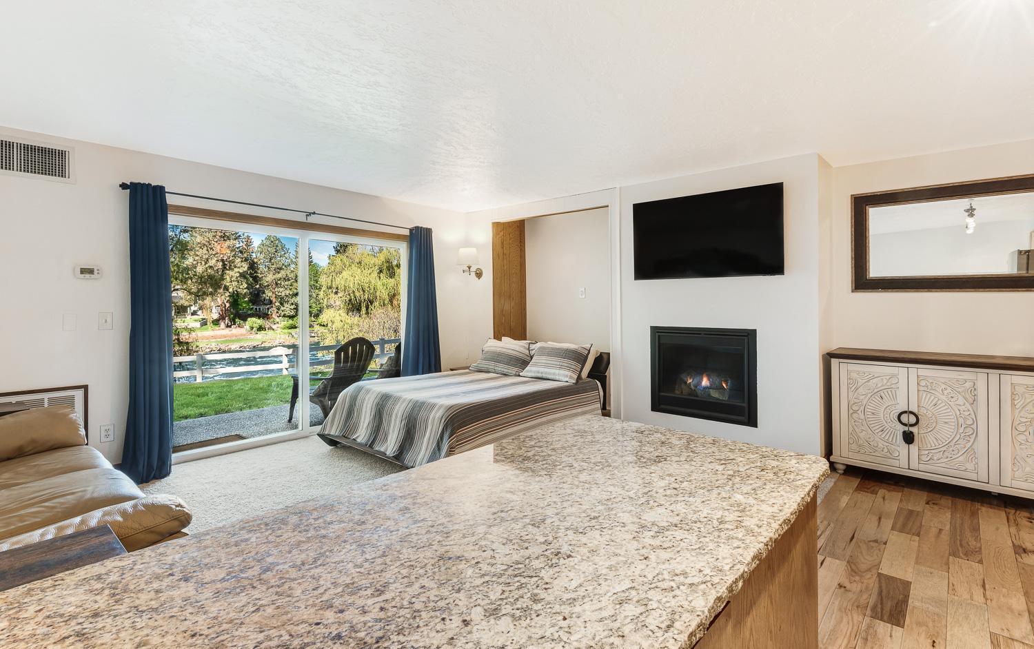 Bend Riverside Condos Near Downtown Bend Room photo