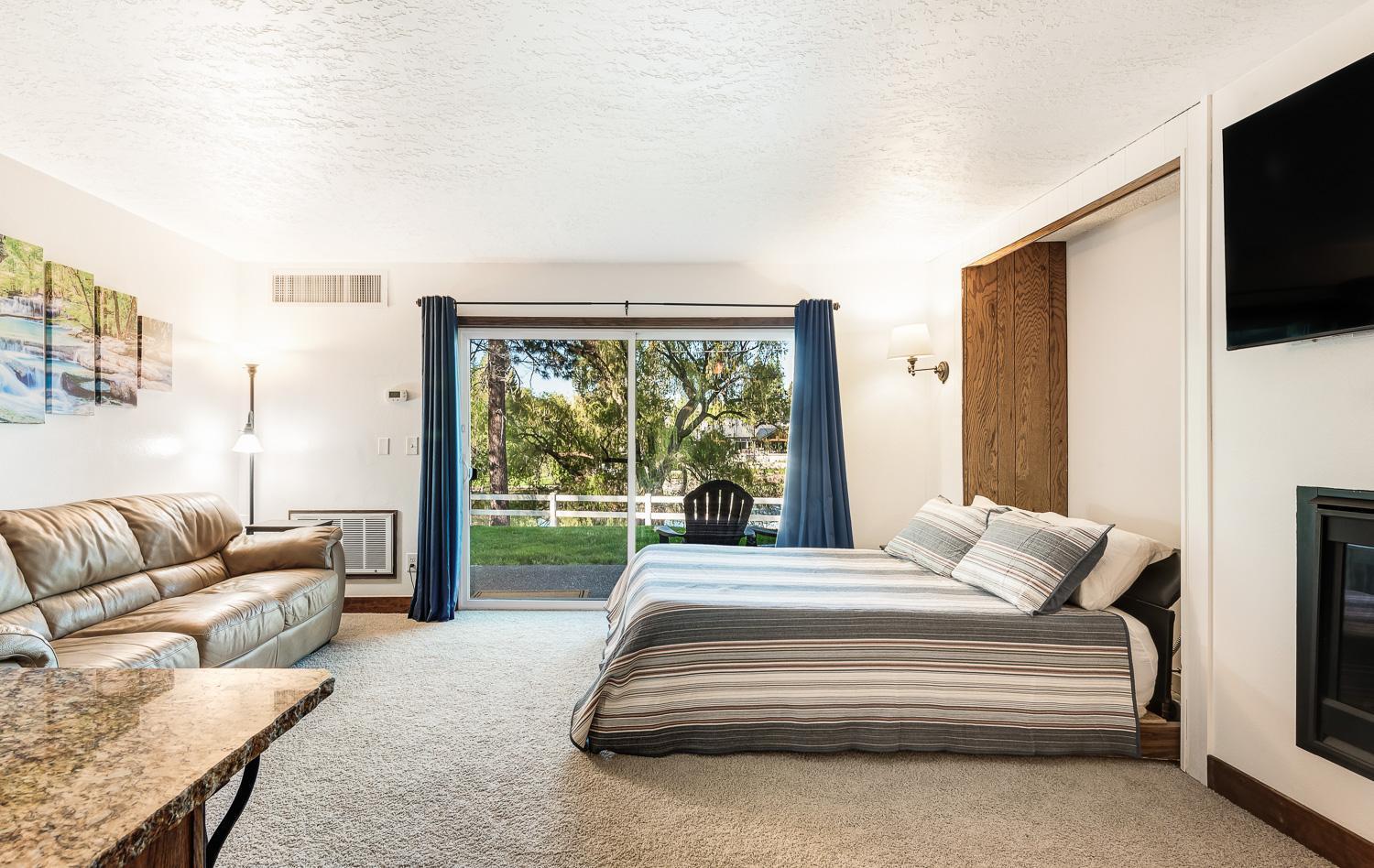 Bend Riverside Condos Near Downtown Bend Room photo