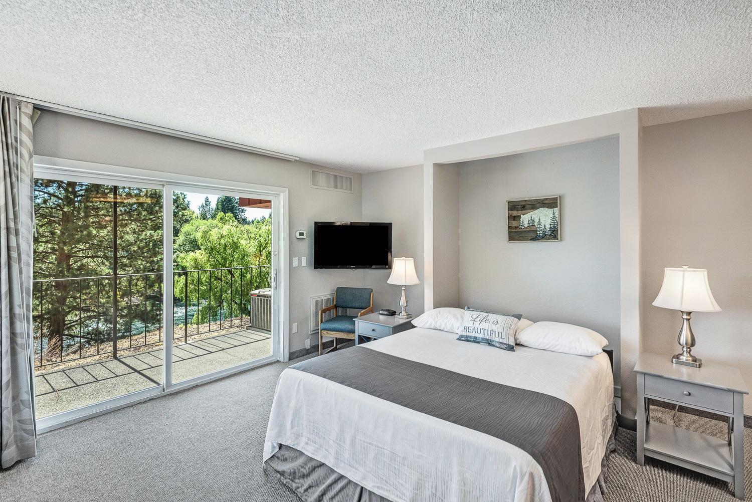 Bend Riverside Condos Near Downtown Bend Room photo