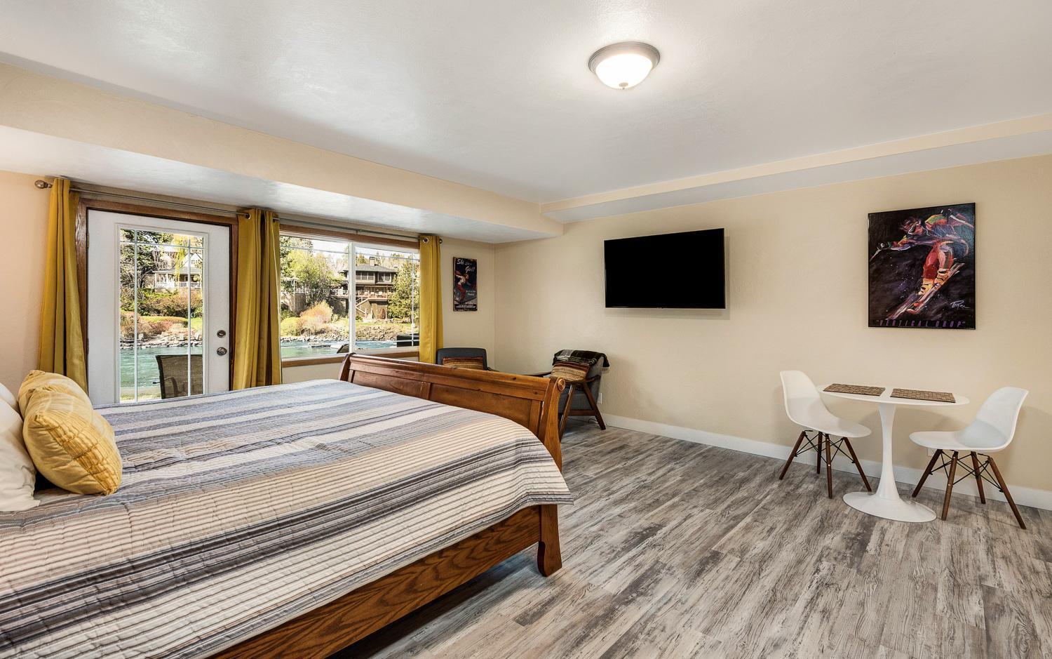 Bend Riverside Condos Near Downtown Bend Room photo