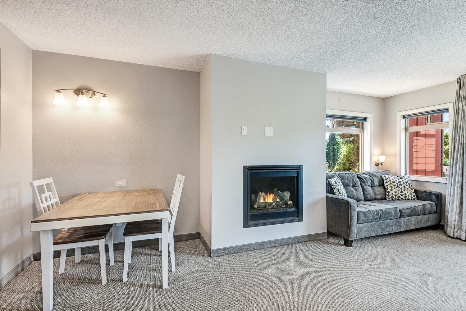 Bend Riverside Condos Near Downtown Bend Room photo